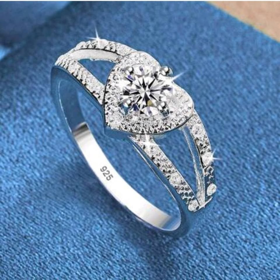 Ladies ring
