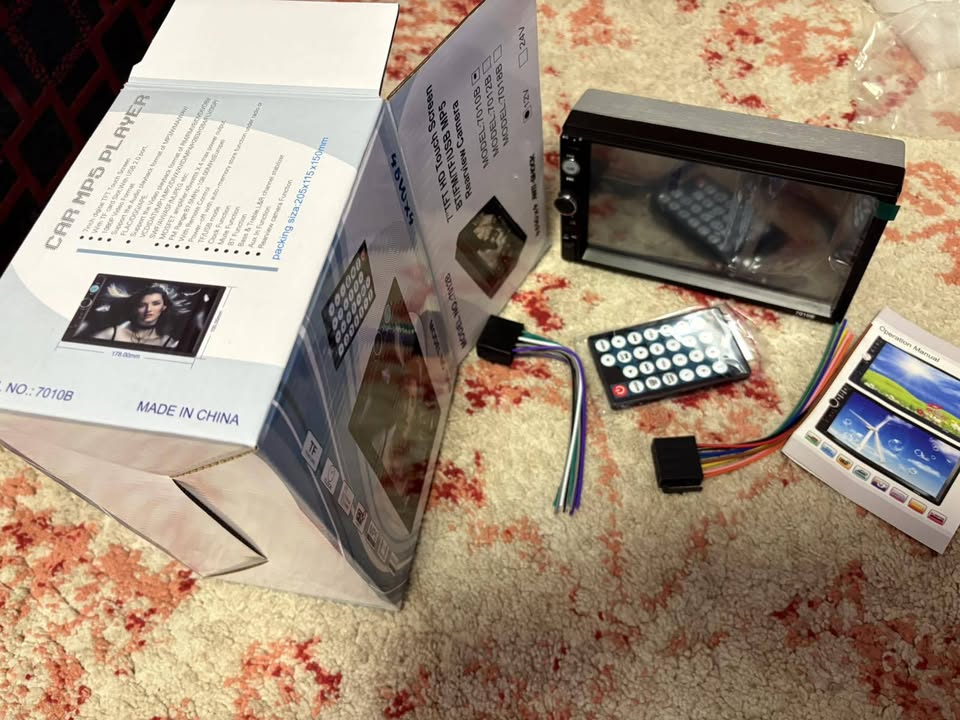 Car MP5 - Radio Player 7Inch Touch Screen [ Brand New In Box ]
