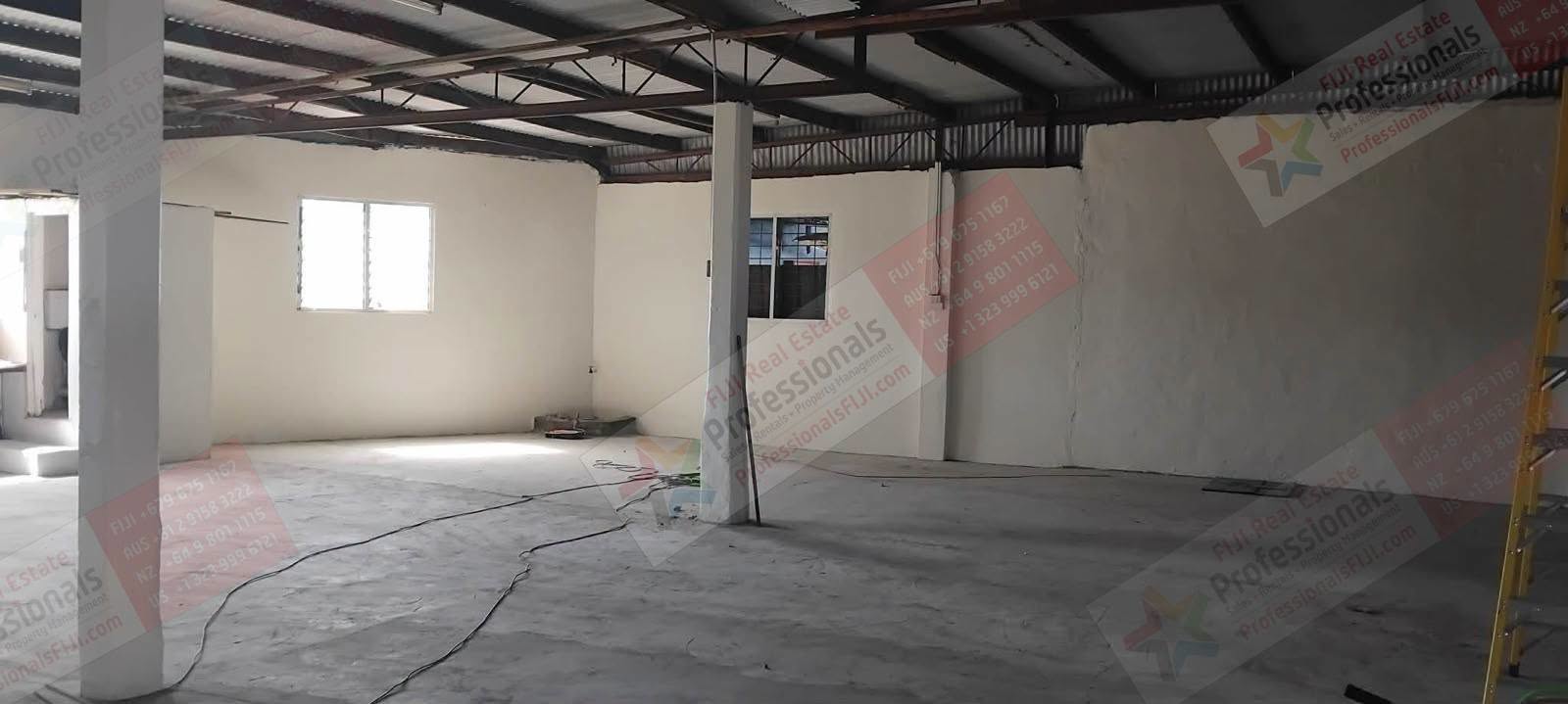 COMMERCIAL BUILDING FOR RENT